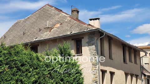   Maison 9 pi�ces CROTS (05) Maison - 9 pi�ce(s) - 200 m�