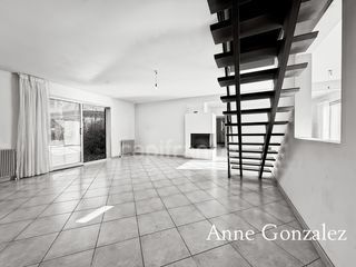  Maison � vendre 7 pi�ces 240 m�