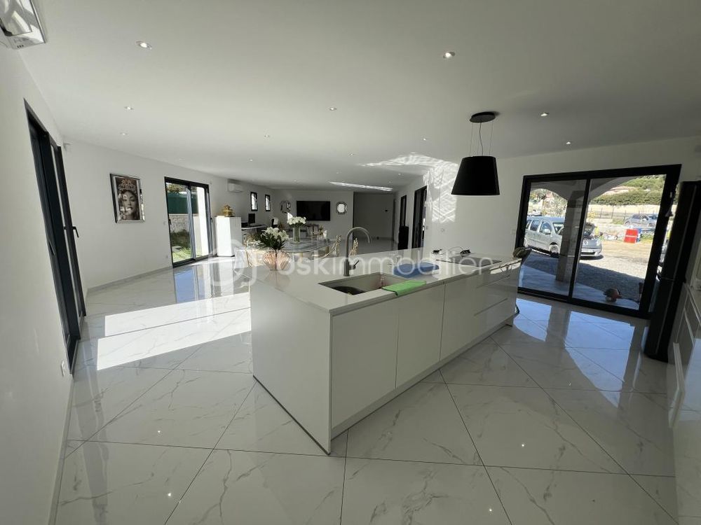 � vendre  Villa Saint-Mitre-les-Remparts (13920)