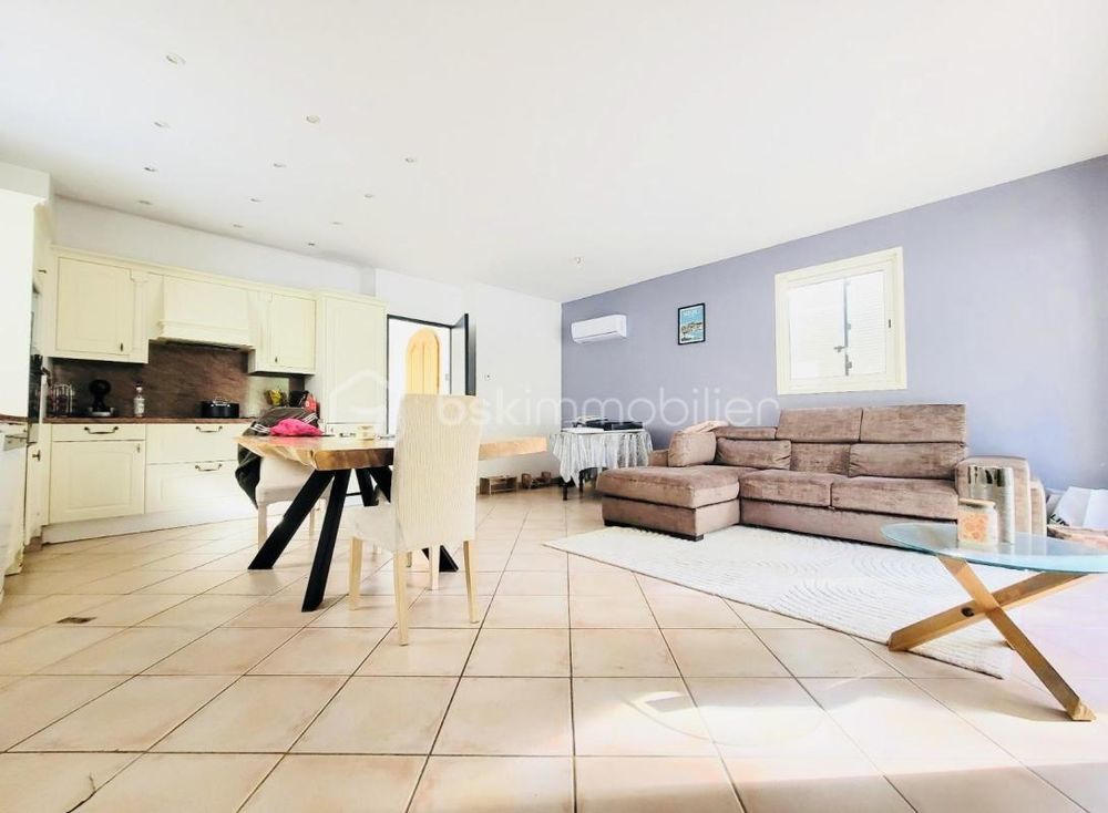 � vendre  Villa La Cadi�re-d'Azur (83740)