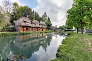  Propri�t�/ch�teau � vendre 15 + pi�ces 4000 m�