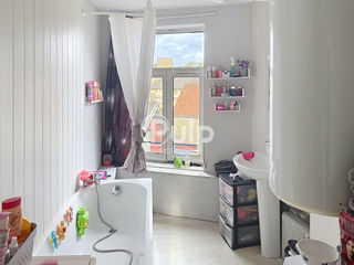  Immeuble � vendre 10 pi�ces 200 m�