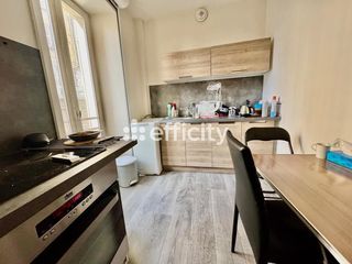  Immeuble � vendre 15 + pi�ces 413 m�