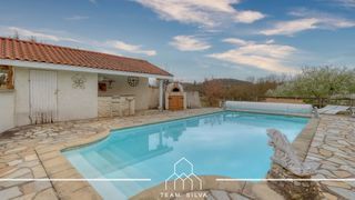  Maison � vendre 5 pi�ces 200 m�