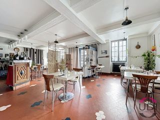  Immeuble � vendre 2 pi�ces 585 m�