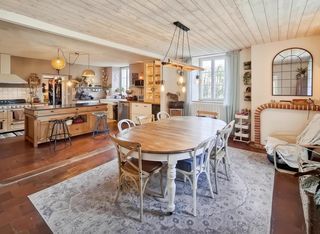  Maison � vendre 6 pi�ces 295 m�