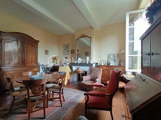  Maison � vendre 9 pi�ces 300 m�