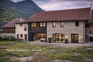  Remise / Grange � vendre 7 pi�ces 600 m�