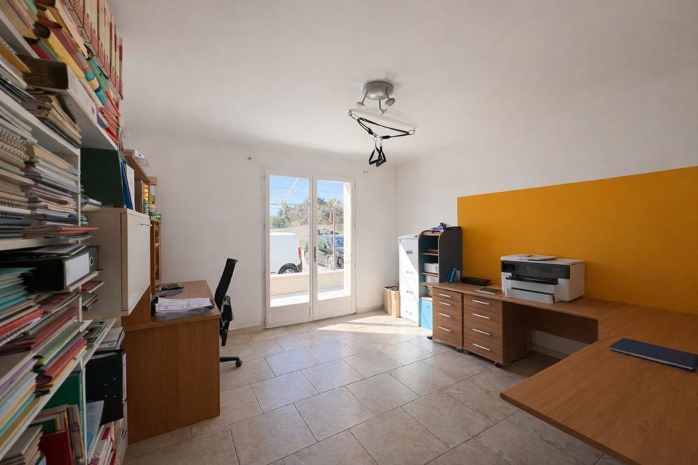 � vendre  Villa Cucuron (84160)