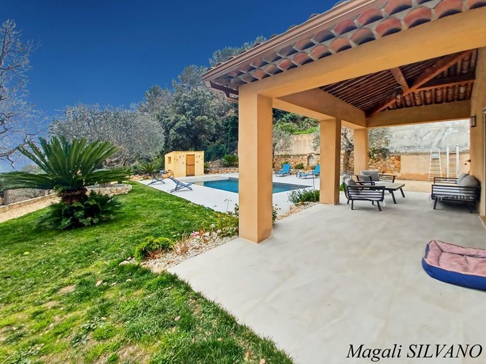 � vendre  Villa Sp�rac�des (06530)