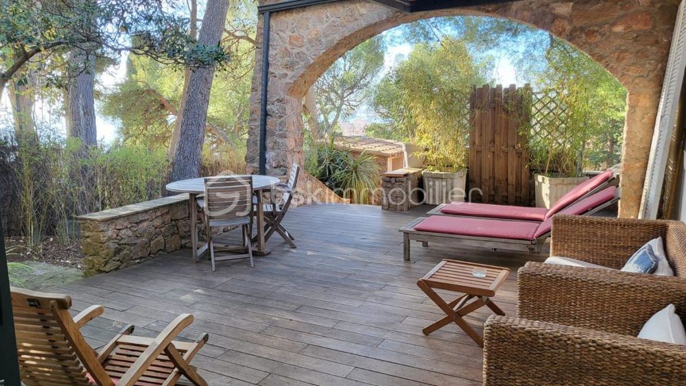 � vendre  Propri�t�/ch�teau S�te (34200)