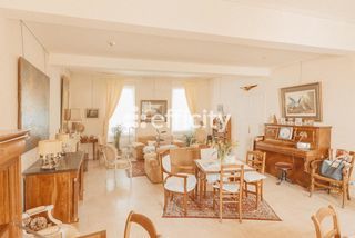  Maison � vendre 8 pi�ces 210 m�