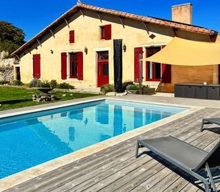  Maison � vendre 6 pi�ces 213 m�