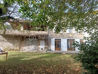  Maison � vendre 11 pi�ces 303 m�