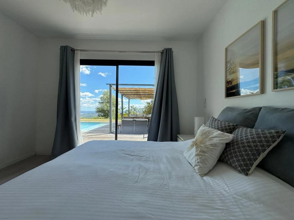 � vendre  Maison Montfuron (04110)