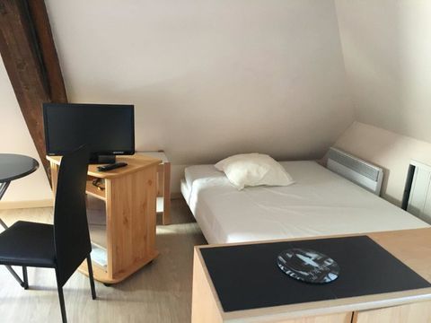   LOCATION STUDIO MEUBLE RIGNAC SANS FRAIS D'AGENCE Appartement - 1 pi�ce(s) - 12 m�