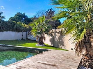  Maison � vendre 7 pi�ces 220 m�