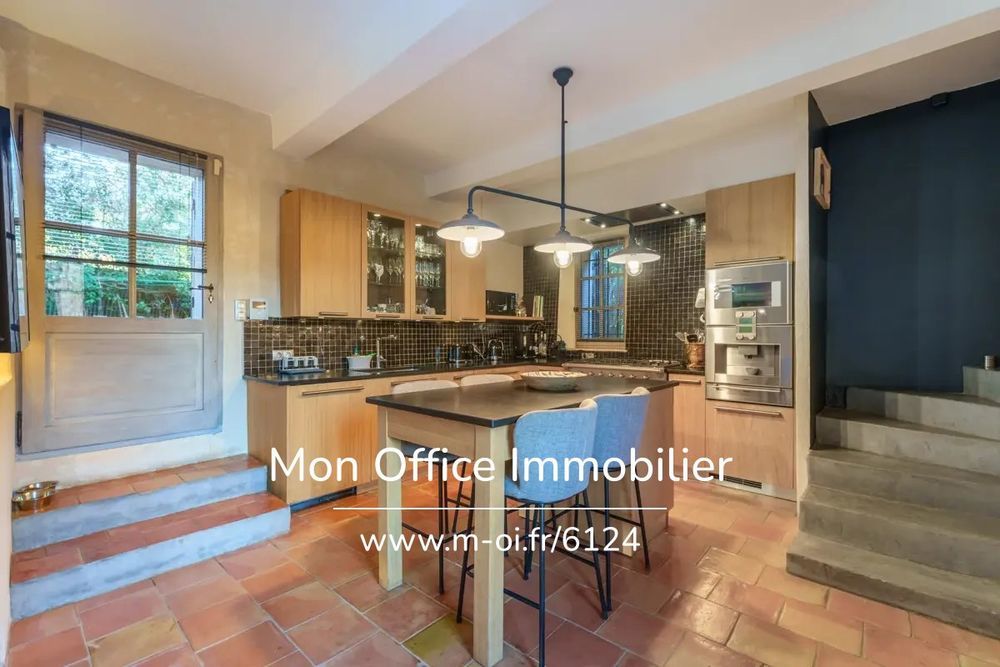 � vendre  Propri�t�/ch�teau Aix-en-Provence (13100)