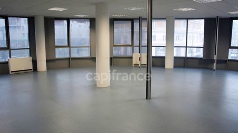 Local/bureau à vendre ROUBAIX (59)Bureau hyper centre, récents 225 m² + 5 parkings couverts en zone franche et QPPV 336000 59100 Roubaix