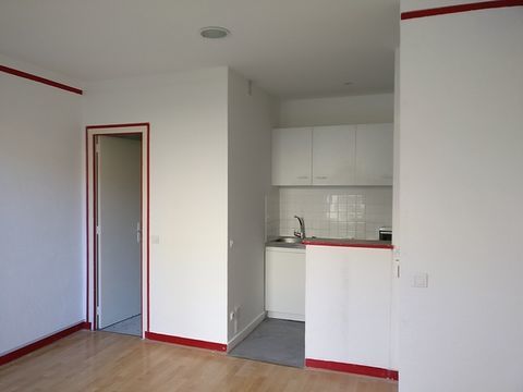   STUDIO AVEC KITCHENETTE EQUIPEE - AUBIERE Appartement - 1 pi�ce(s) - 22 m�