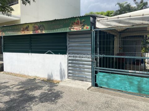 Local professionnel/commercial � La Possession 1000 97419 La possession
