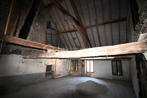   Maison de village � r�nover int�gralement � Projet r�serv� aux connaisseurs Maison - 2 pi�ce(s) - 150 m�