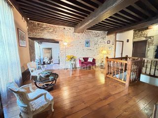  Maison � vendre 10 pi�ces 304 m�