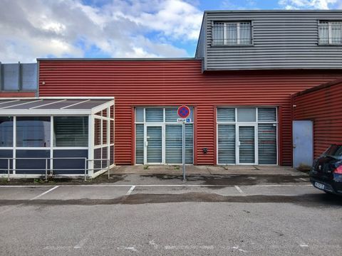 A LOUER - BATIMENT D'ACTIVITES MIXTES 4000 25220 Chalezeule