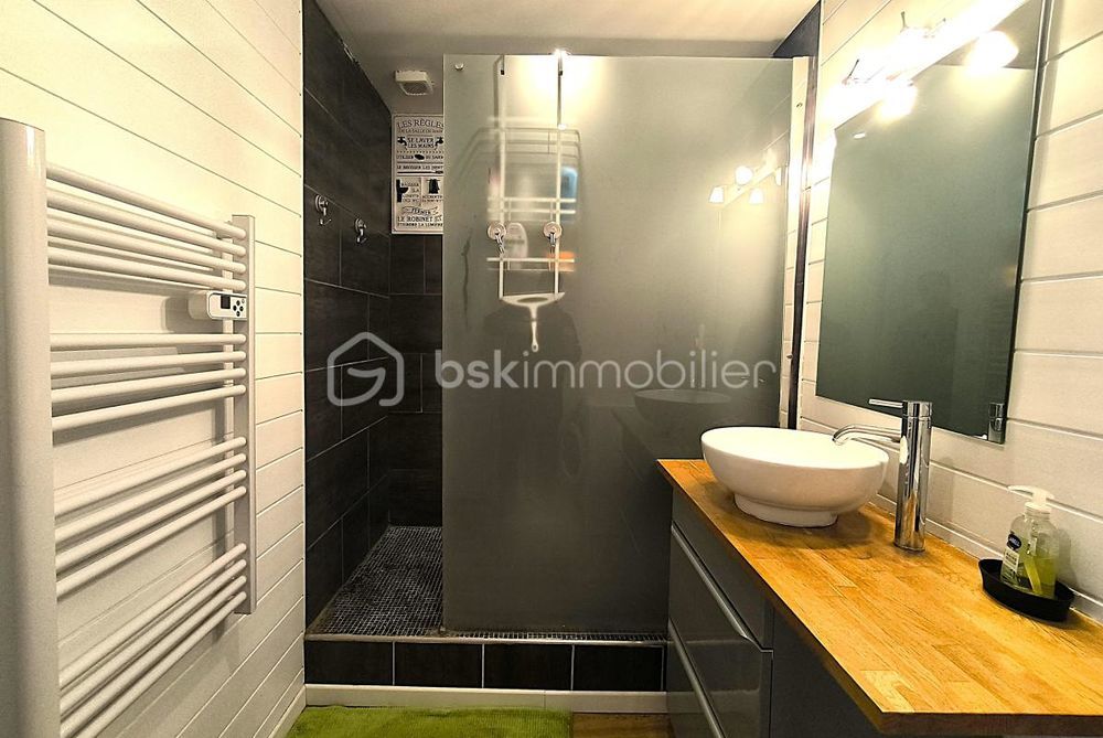 � vendre  Propri�t�/ch�teau Marignier (74970)