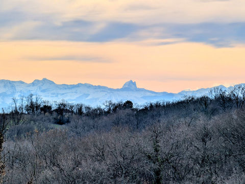   Maison � vendre 3 chambres, potentiel 4, garage, jardin, vue Pyr�n�es � Viella (32) Maison - 6 pi�ce(s) - 100 m�