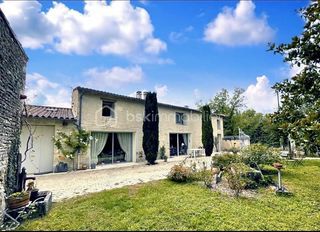  Propri�t�/ch�teau � vendre 7 pi�ces 250 m�