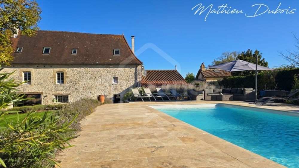 � vendre  Propri�t�/ch�teau Issigeac (24560)