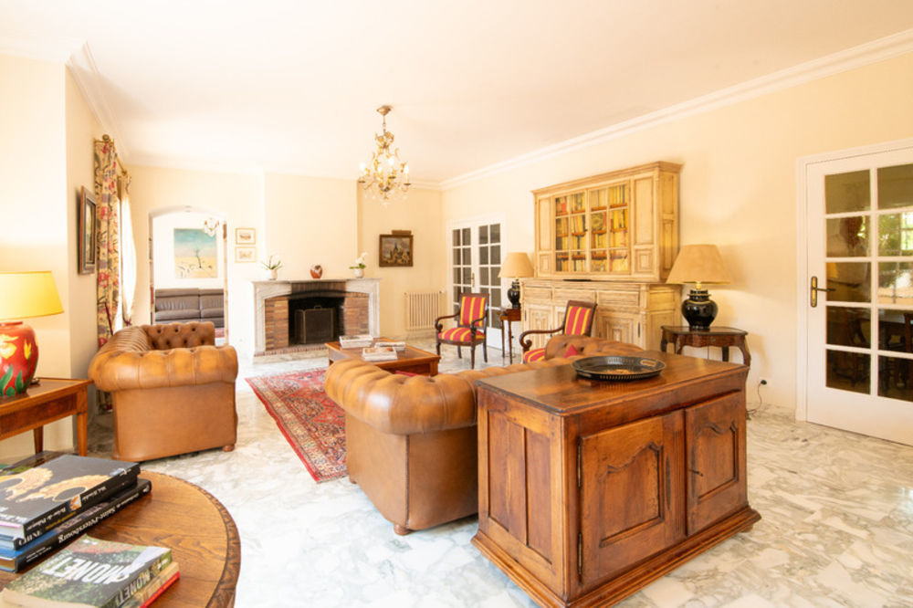 � vendre  Villa Saint-Rapha�l (83700)