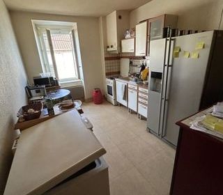  Immeuble � vendre 10 pi�ces 200 m�