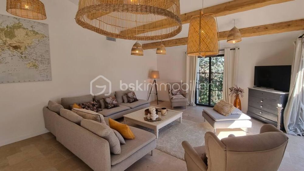 � vendre  Villa Grimaud (83310)