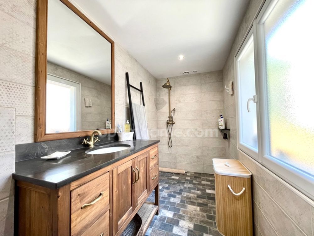 � vendre  Maison Aigues-Mortes (30220)