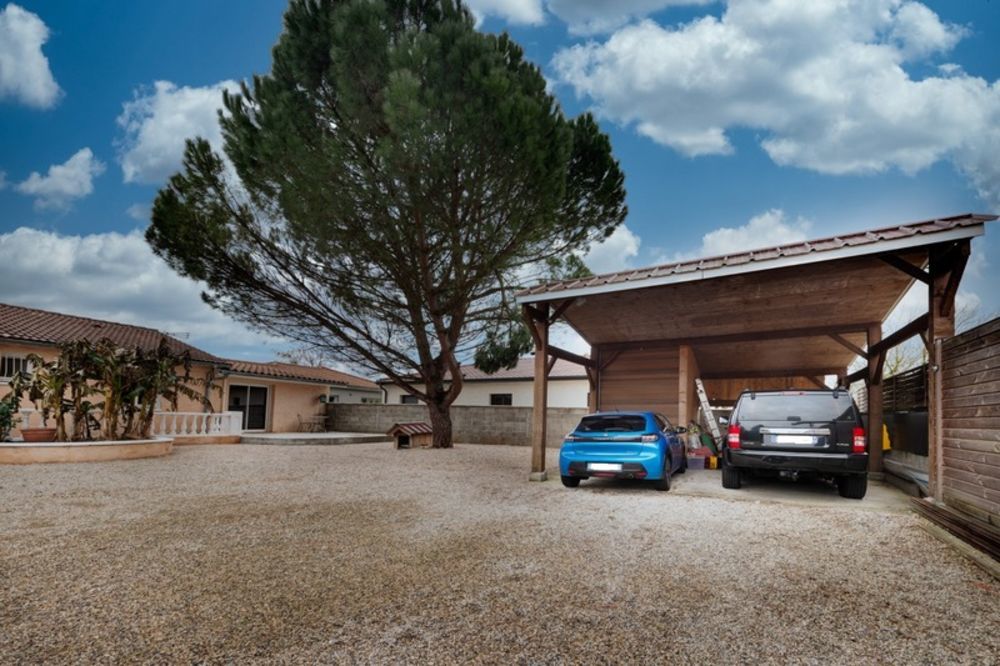 � vendre  Maison Blyes (01150)