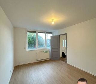  Immeuble � vendre 13 pi�ces 200 m�