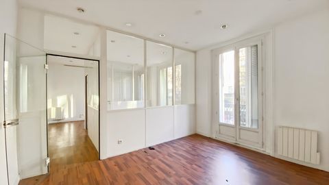 Bureaux avec balcon filant 4834 75002 Paris