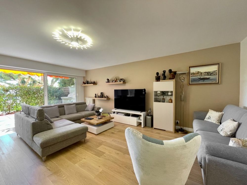 � vendre  Appartement Roquebrune-Cap-Martin (06190)