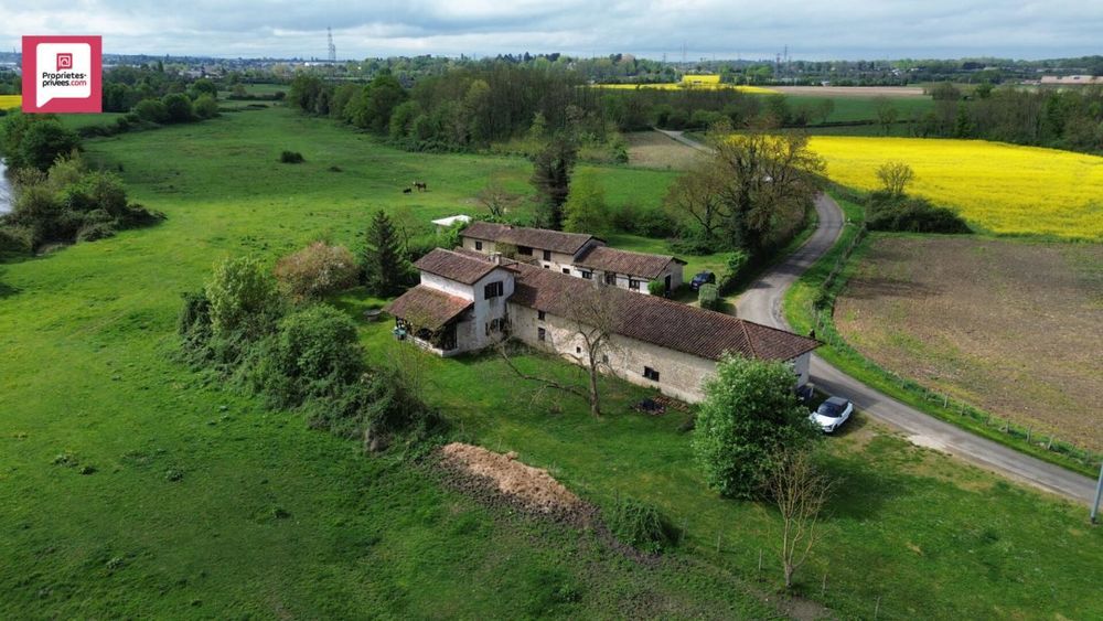 � vendre  Propri�t�/ch�teau Viriat (01440)