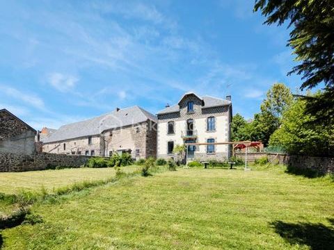   Maison avec jardin, d�pendances et g�te rentable � � d�couvrir sans tarder ! Propri�t�/ch�teau - 5 pi�ce(s) - 210 m�