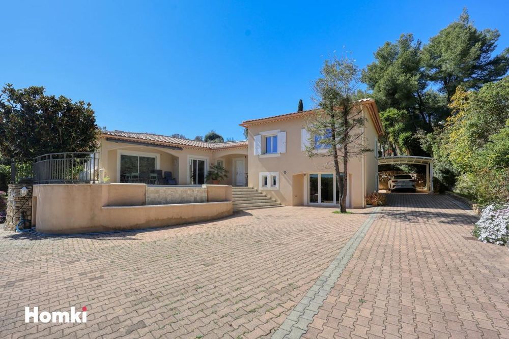 � vendre  Villa La Cadi�re-d'Azur (83740)