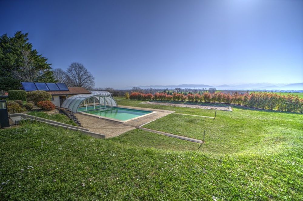 � vendre  Maison �chenevex (01170)