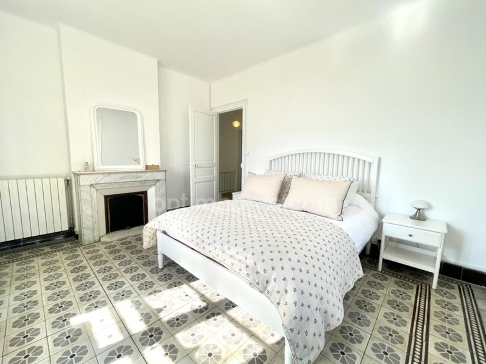 � vendre  Propri�t�/ch�teau Aigues-Mortes (30220)