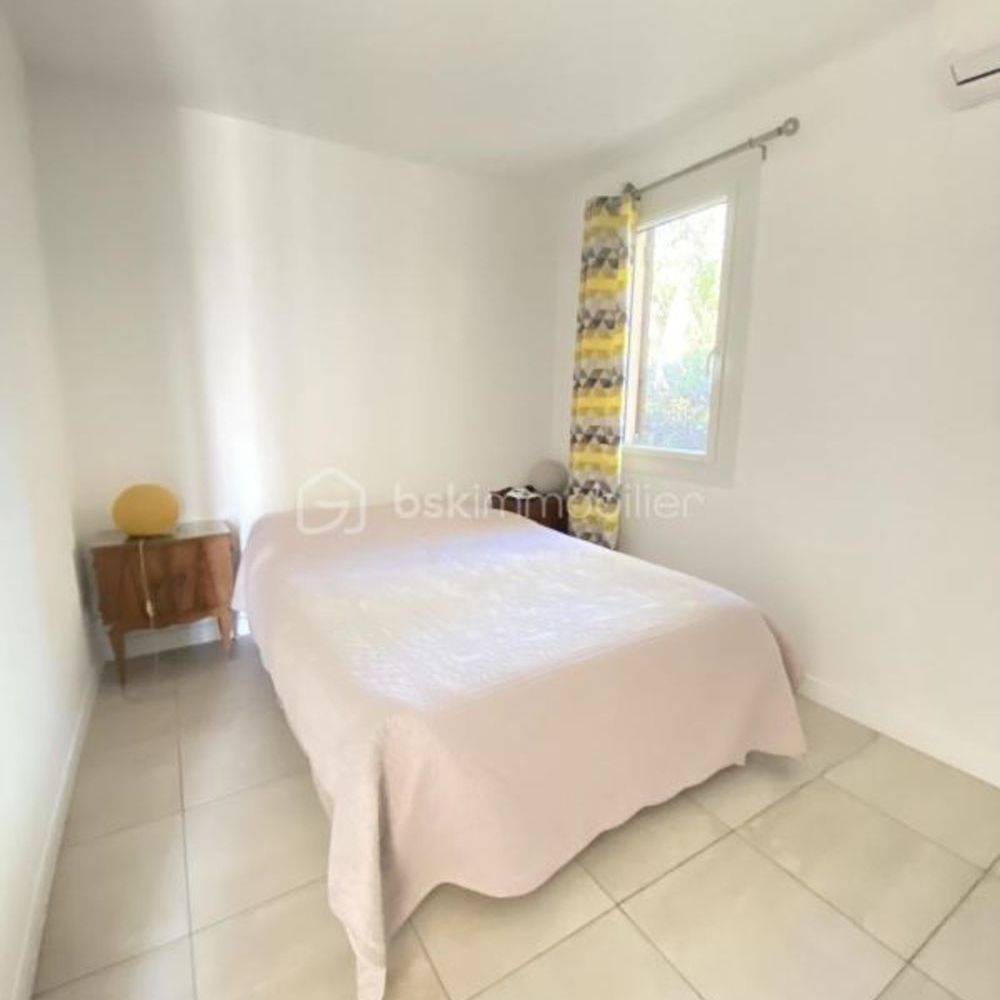 � vendre  Villa Pourri�res (83910)