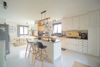  Maison � vendre 9 pi�ces 180 m�