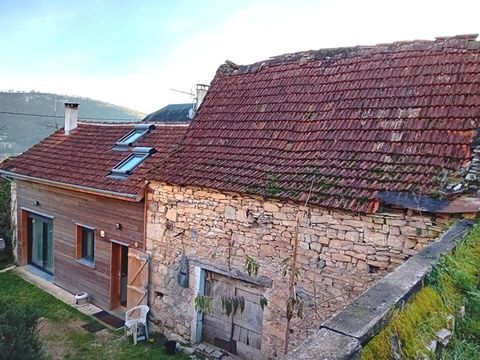   2 Maisons de village  4 pi�ces 78 m2 et grange Maison - 4 pi�ce(s) - 78 m�