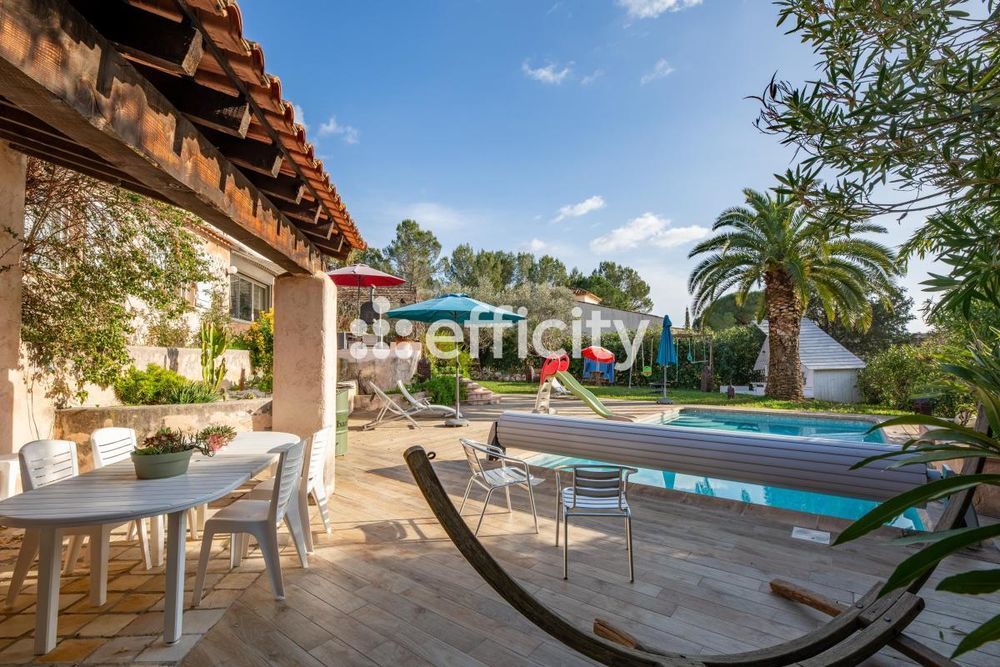 � vendre  Maison Roquebrune-sur-Argens (83520)