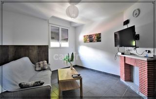  Immeuble � vendre 15 + pi�ces 812 m�